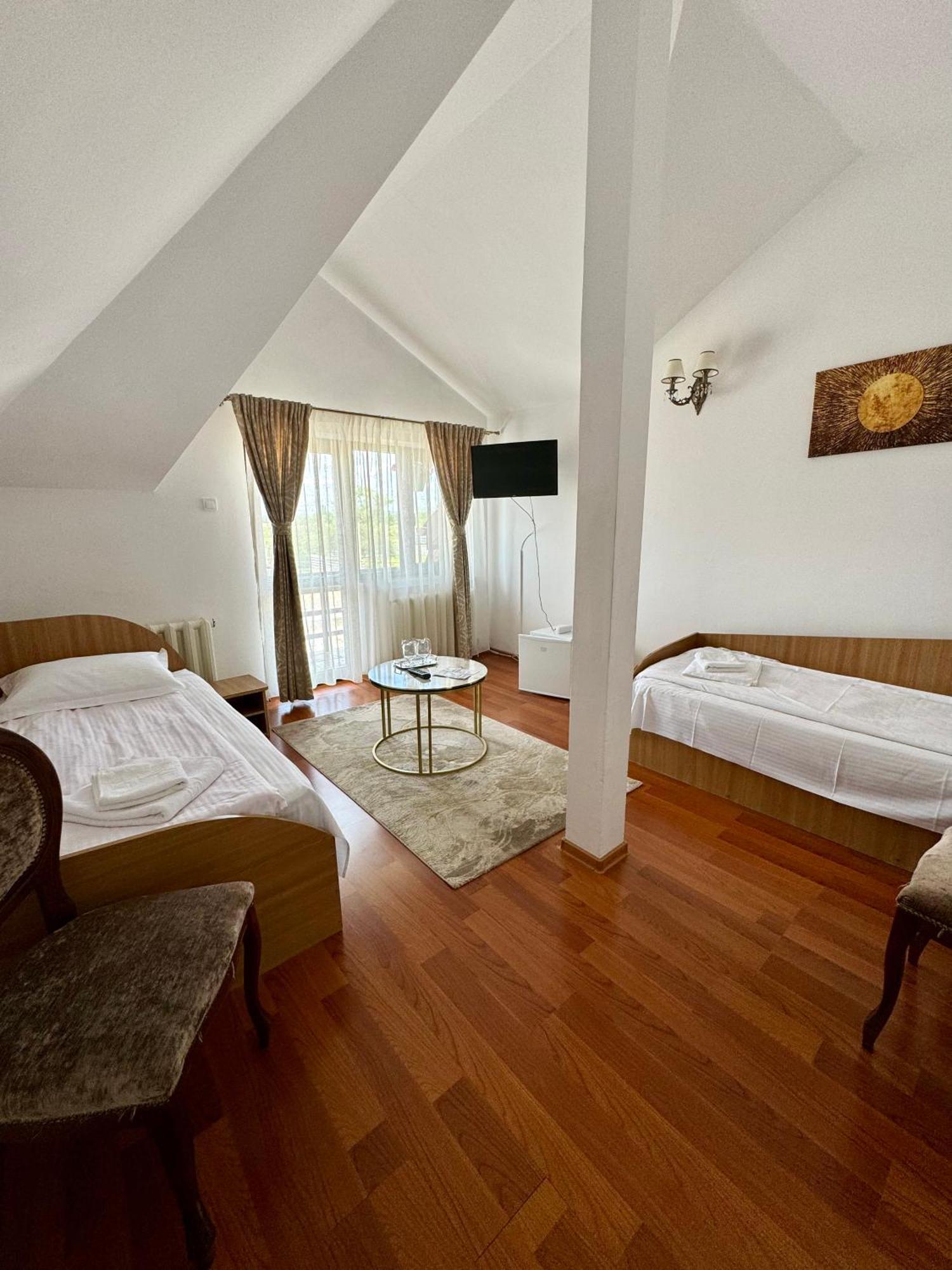 Pensiunea Ana Piatra Neamţ Extérieur photo