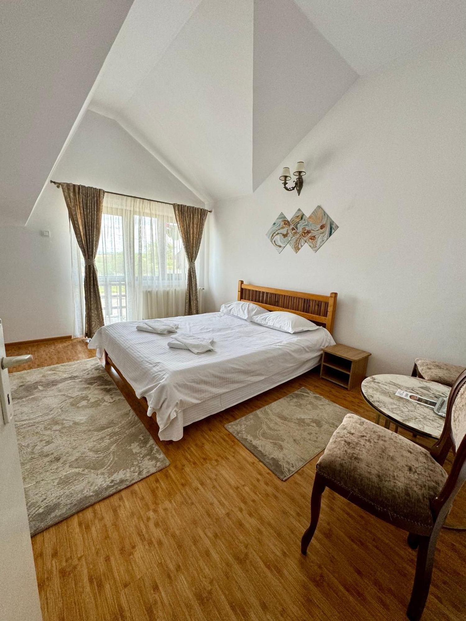 Pensiunea Ana Piatra Neamţ Extérieur photo